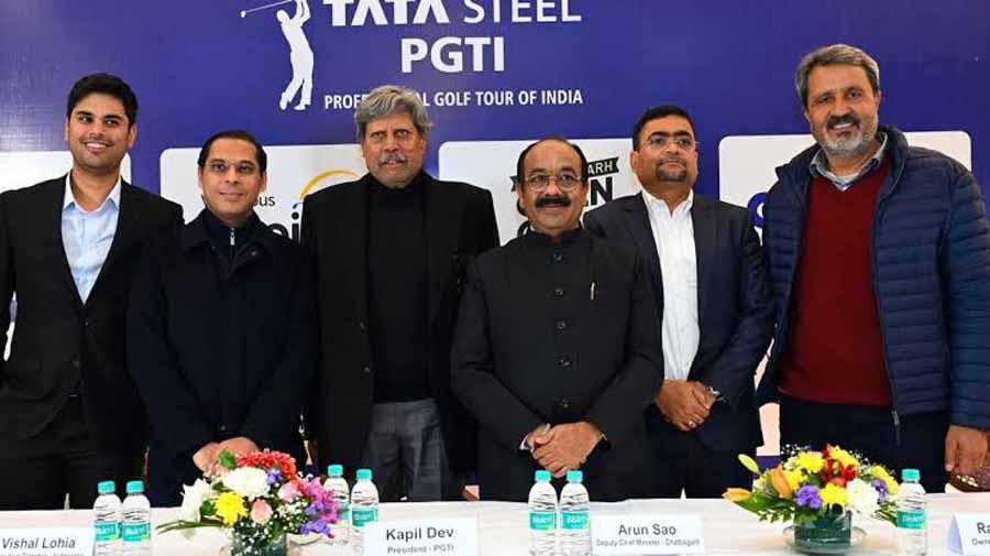 पूर्व क्रिकेटर कपिल देव ने नवा रायपुर गोल्फ कोर्स की तारीफ पूर्व क्रिकेटर कपिल देव ने नवा रायपुर गोल्फ कोर्स की तारीफ