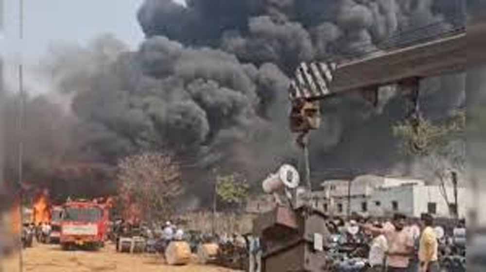 रायगढ़ में पावर वितरण कंपनी के स्टोर में आग लगने से 400 पुराने ट्रांसफॉर्मर स्वाह