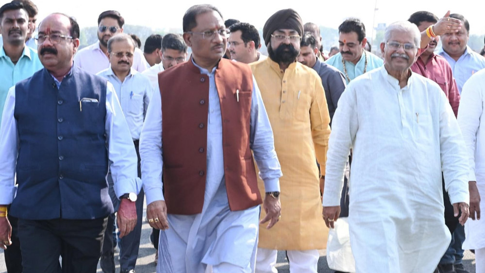 रायपुर : प्रधानमंत्री नरेन्द्र मोदी के बिलासपुर दौरे की तैयारियों का मुख्यमंत्री विष्णुदेव साय ने कार्यक्रम स्थल पर पहुँचकर लिया जायजा