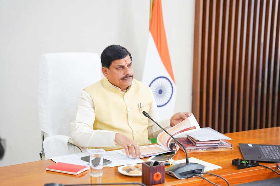 मुख्यमंत्री डॉ. मोहन यादव ने कहा- भोपाल का बड़ा तालाब हमारी समृद्ध धरोहर का हिस्सा है, तालाब के संरक्षण के लिए उठाएं आवश्यक कदम…