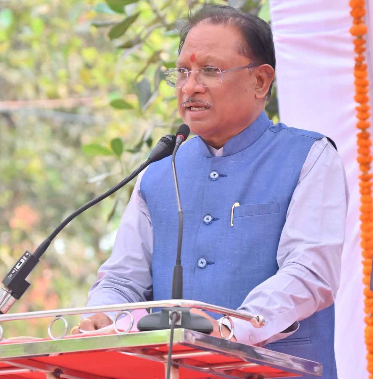 मुख्यमंत्री विष्णुदेव साय ने बार काउंसिल के जीर्णोद्धार एवं ई-लाइब्रेरी निर्माण के लिए 1 करोड़ रुपए प्रदान करने की घोषणा की… मुख्यमंत्री विष्णुदेव साय ने बार काउंसिल के जीर्णोद्धार एवं ई-लाइब्रेरी निर्माण के लिए 1 करोड़ रुपए प्रदान करने की घोषणा की…