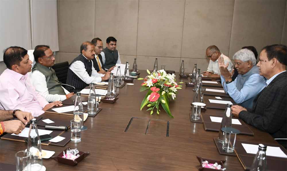 मुख्यमंत्री साय से सौजन्य मुंबई में  श्रीलंका के प्रमुख औद्योगिक समूह ललन ग्रुप के प्रतिनिधि दिलीप पारिक ने की सौजन्य मुलाक़ात