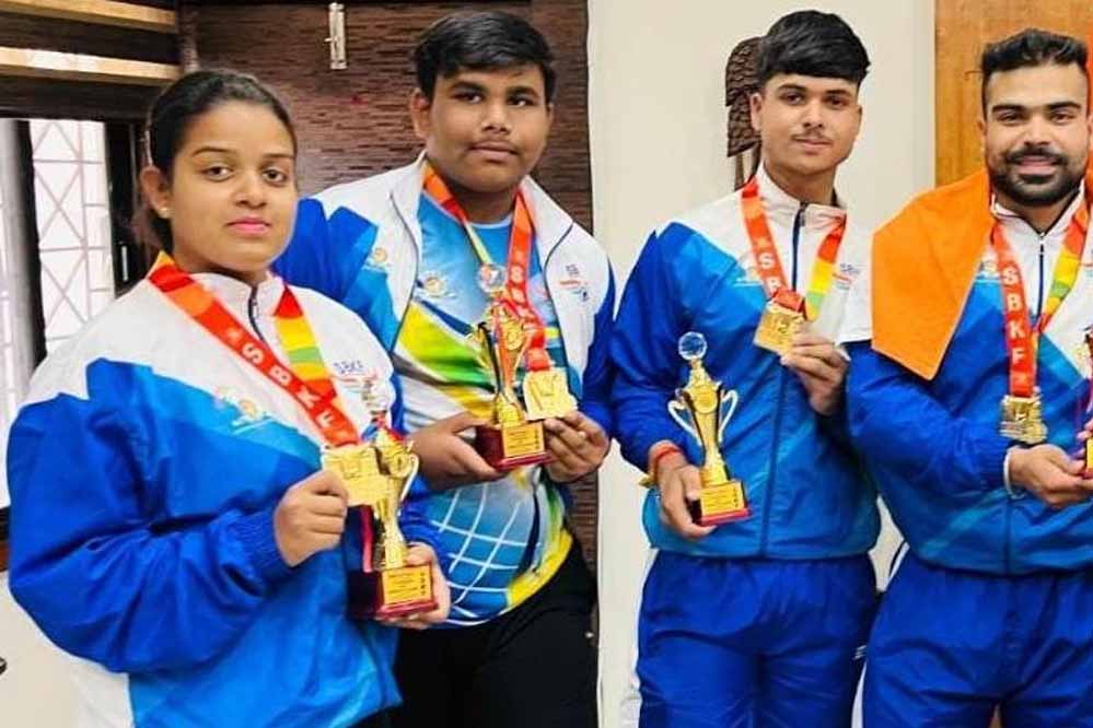 रायपुर : नेपाल में चमके छत्तीसगढ़ के सितारे: कबीरधाम के चार होनहार युवाओं ने लहराया भारत का परचम