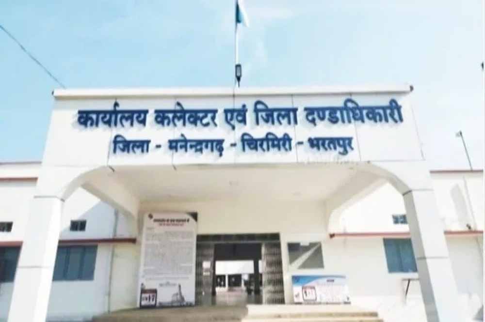 आज की जनदर्शन में आए 26 आवेदन