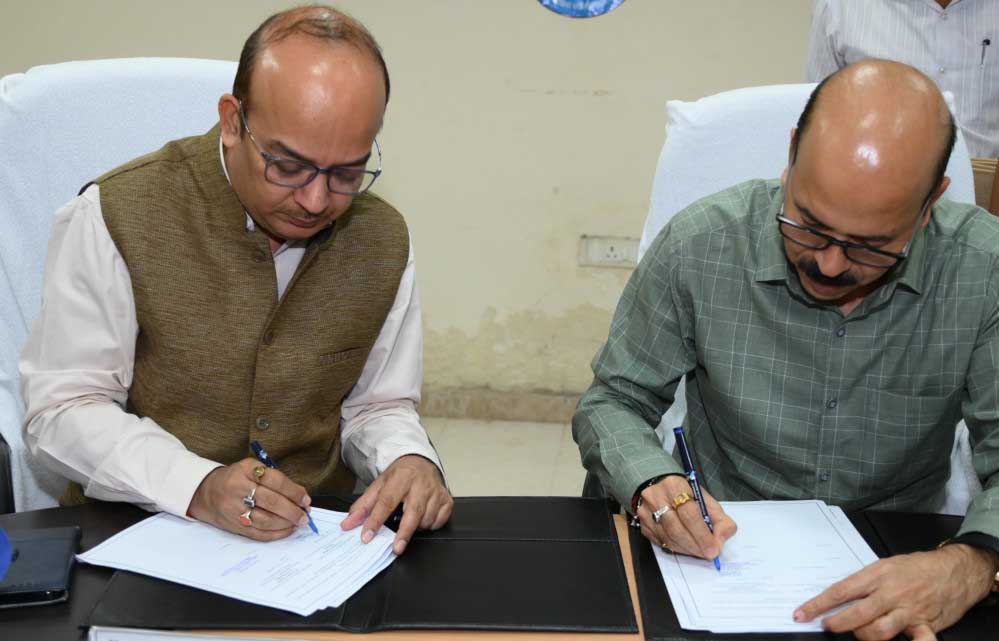 रायपुर : शिक्षा, शोध एवं प्रौद्योगिकी विकास हेतु मिलकर काम करेंगे राज्य के दो प्रतिष्ठित शिक्षा संस्थान रायपुर : शिक्षा, शोध एवं प्रौद्योगिकी विकास हेतु मिलकर काम करेंगे राज्य के दो प्रतिष्ठित शिक्षा संस्थान