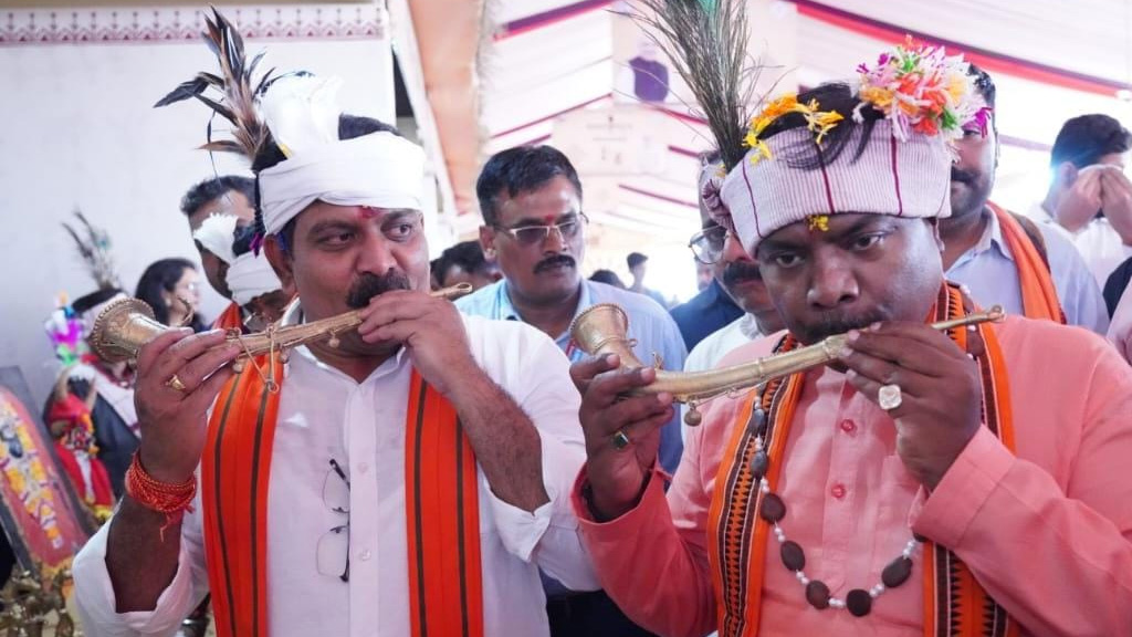 रायपुर : बस्तर पंडुम में बिखर रही जनजातीय संस्कृति की अनुपम छटा