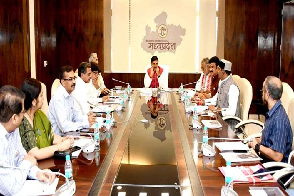 MP News- सहकारी समितियों की कार्य प्रणाली में पारदर्शिता सुनिश्चित करना आवश्यक : मुख्यमंत्री डॉ. मोहन यादव…