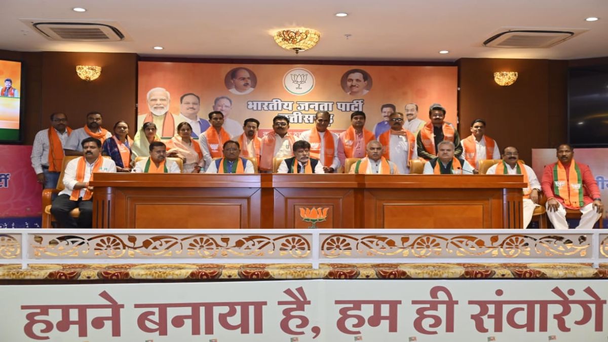 भाजपा में बैठकों का दौर : मुख्यमंत्री साय बोले – भाजपा सरकार की नीति भ्रष्टाचार के मामले में जीरो टॉलरेंस, सुशासन तिहार पर सांसद, मंत्री और विधायक क्षेत्र का करेंगे औचक निरीक्षण…