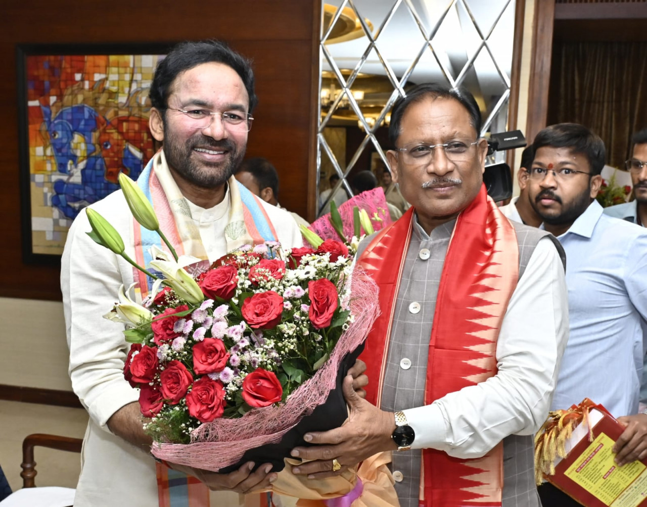 CG News: मुख्यमंत्री विष्णु देव साय ने केंद्रीय कोयला एवं खान मंत्री जी. किशन रेड्डी से सौजन्य मुलाकात की… CG News: मुख्यमंत्री विष्णु देव साय ने केंद्रीय कोयला एवं खान मंत्री जी. किशन रेड्डी से सौजन्य मुलाकात की…