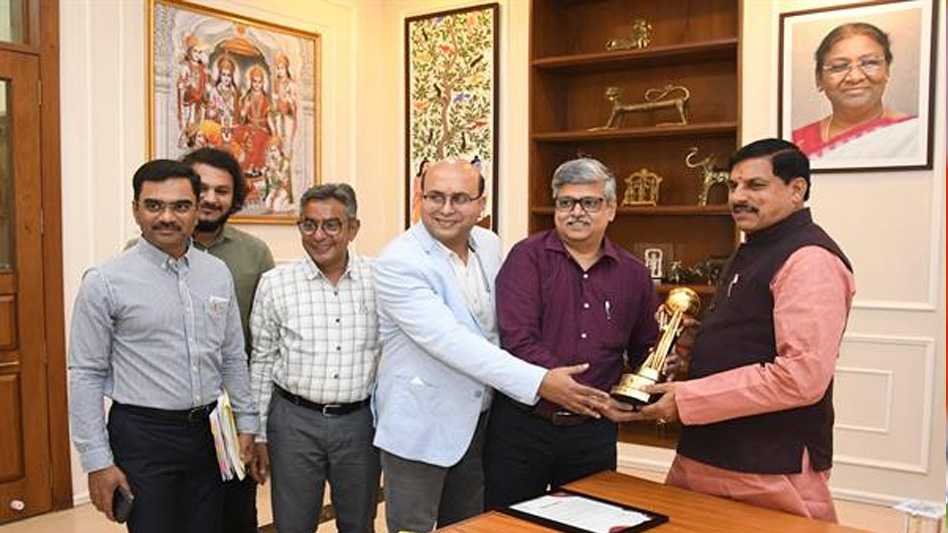 MP news: मुख्यमंत्री डॉ. यादव को प्रदान किया गया बेस्ट स्टेट फॉर प्रमोशन ऑफ स्पोर्ट्स अवार्ड, खेल पत्रिका स्पोर्ट्स स्टार ने किया सम्मानित…