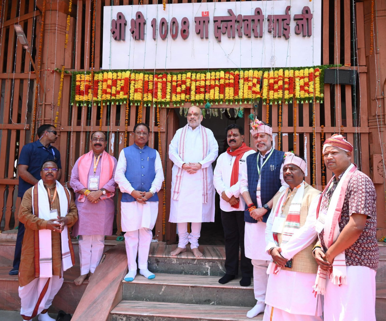 CG News: केन्द्रीय गृह मंत्री अमित शाह ने चैत्र नवरात्रि के पावन अवसर पर मुख्यमंत्री विष्णुदेव साय के साथ मां दंतेश्वरी की पूजा-अर्चना की…