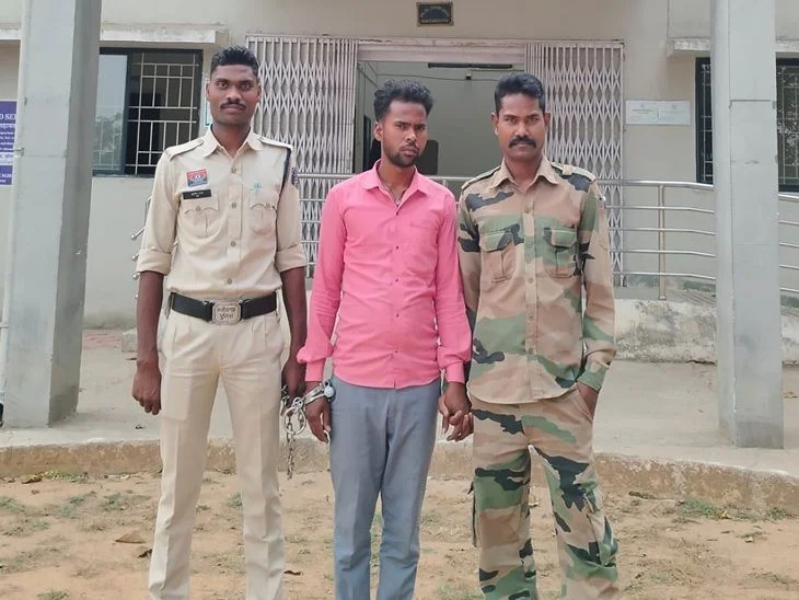 CG Crime News- प्रेमी से प्रताड़ित नाबालिग ने की आत्महत्या: सुसाइड नोट में प्रेमी पर लगाए गंभीर आरोप, आत्महत्या के लिए प्रेरित करने का मामला दर्ज….