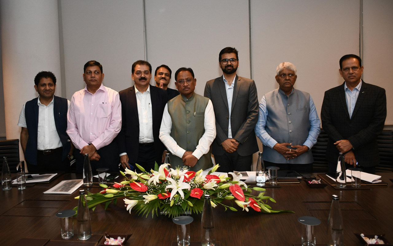 CG News- नवा रायपुर में मल्टिस्पेशियलिटी अस्पताल की स्थापना में शाल्वी ग्रुप की रुचि, मुंबई में मुख्यमंत्री साय से की मुलाकात… CG News- नवा रायपुर में मल्टिस्पेशियलिटी अस्पताल की स्थापना में शाल्वी ग्रुप की रुचि, मुंबई में मुख्यमंत्री साय से की मुलाकात…