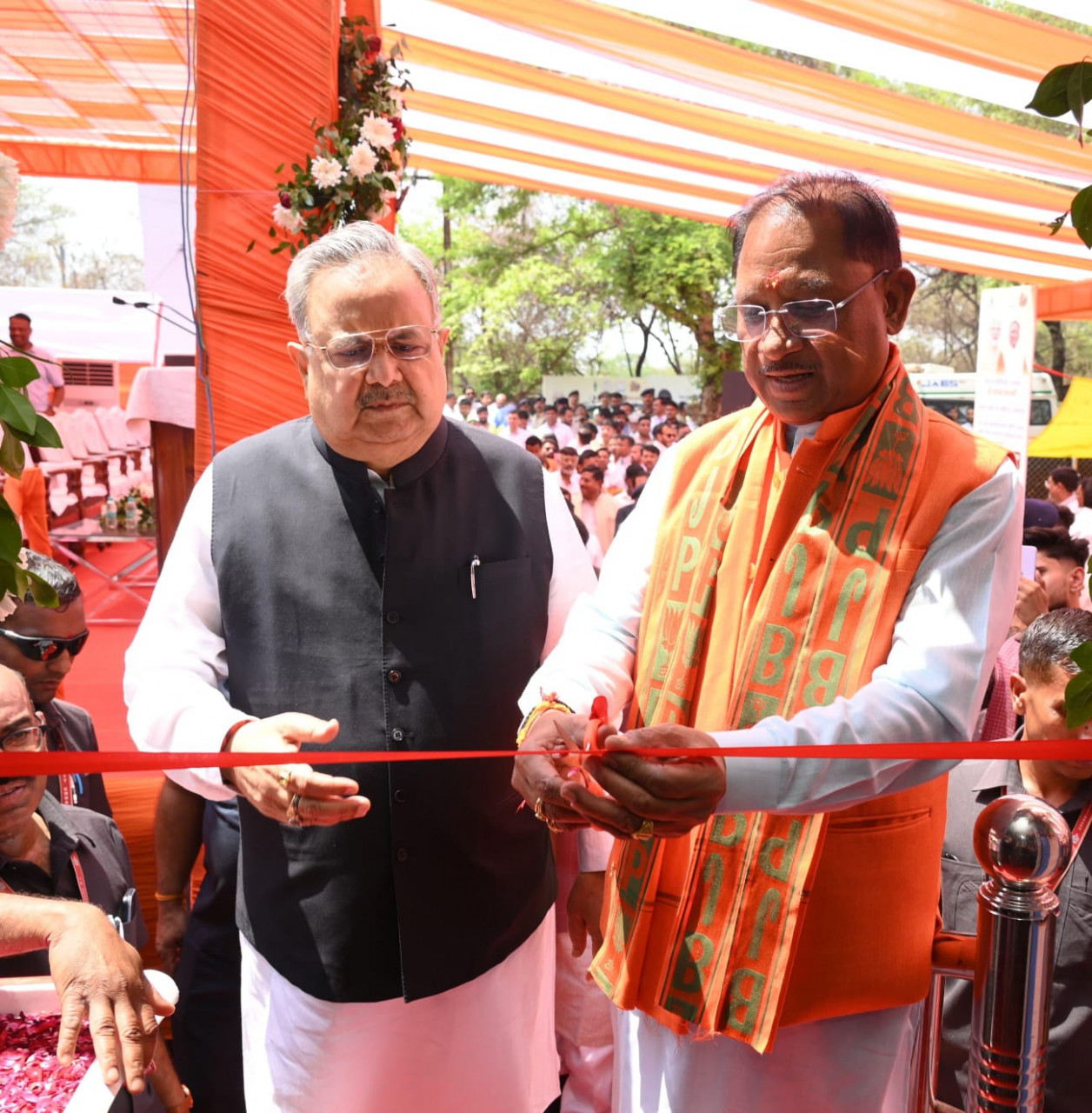 CG News: अक्षय ऊर्जा का अधिक उपयोग स्वच्छ, सुरक्षित भविष्य की ओर ले जाएगा : मुख्यमंत्री विष्णु देव साय…