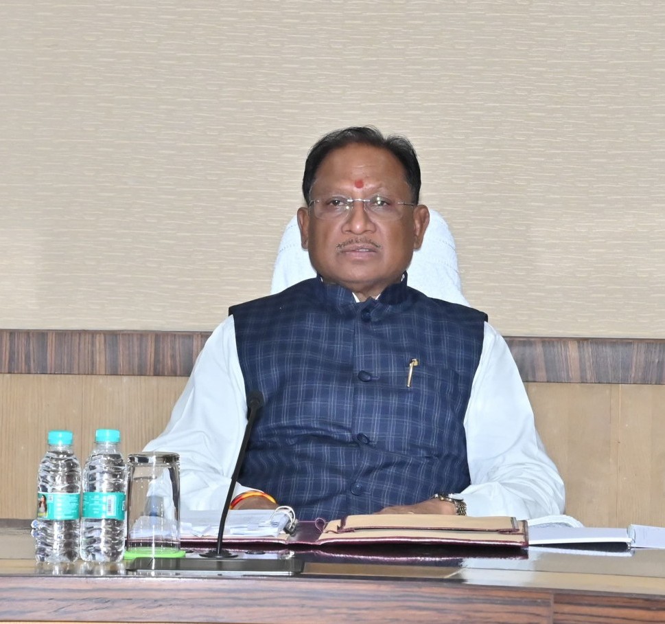 CG – छत्तीसगढ़ में औद्योगिक क्रांति की नई शुरुआत: मुख्यमंत्री साय की अध्यक्षता में बीईएमएल के हैवी अर्थ मूविंग इक्विपमेंट संयंत्र को मिली मंजूरी…