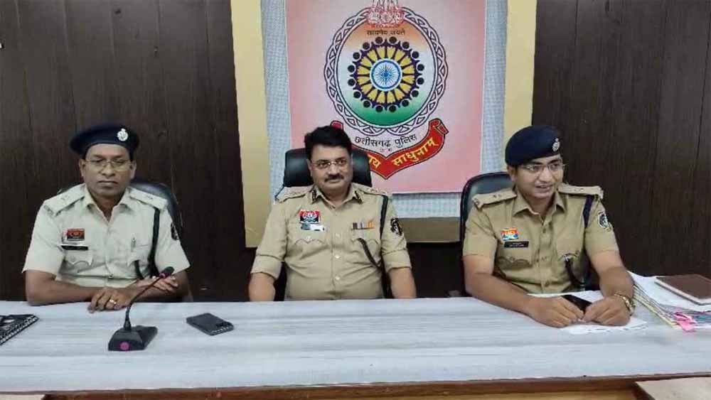 सर्पदंश मुआवजा में बड़ा फर्जीवाड़ा, वकील, डॉक्टर समेत 5 लोगों के खिलाफ एफआईआर