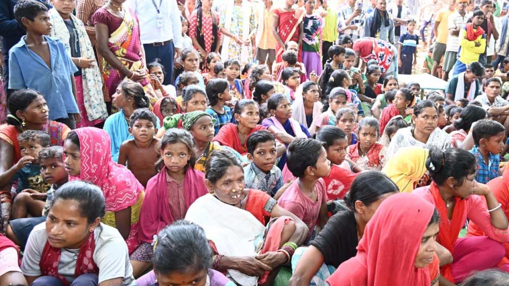 रायपुर : मुख्यमंत्री की घोषणाओं पर मुलेर में शुरू हुआ अमल