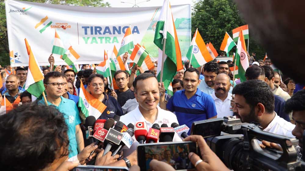 नवीन जिन्दल की मानवीय पहल — 20,000+ जिन्दल स्टील के कर्मचारी सीमावर्ती गांवों के पुनर्वास के लिए देंगे एक दिन का वेतन 