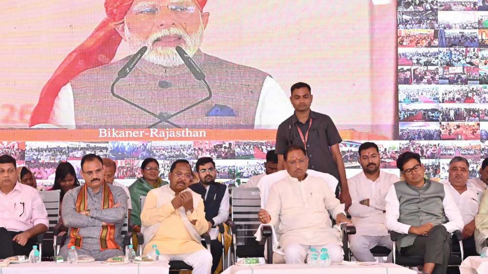 रायपुर : प्रधानमंत्री नरेंद्र मोदी ने अम्बिकापुर सहित देशभर के 103 पुनर्विकसित रेलवे स्टेशनों किया लोकार्पण रायपुर : प्रधानमंत्री नरेंद्र मोदी ने अम्बिकापुर सहित देशभर के 103 पुनर्विकसित रेलवे स्टेशनों किया लोकार्पण