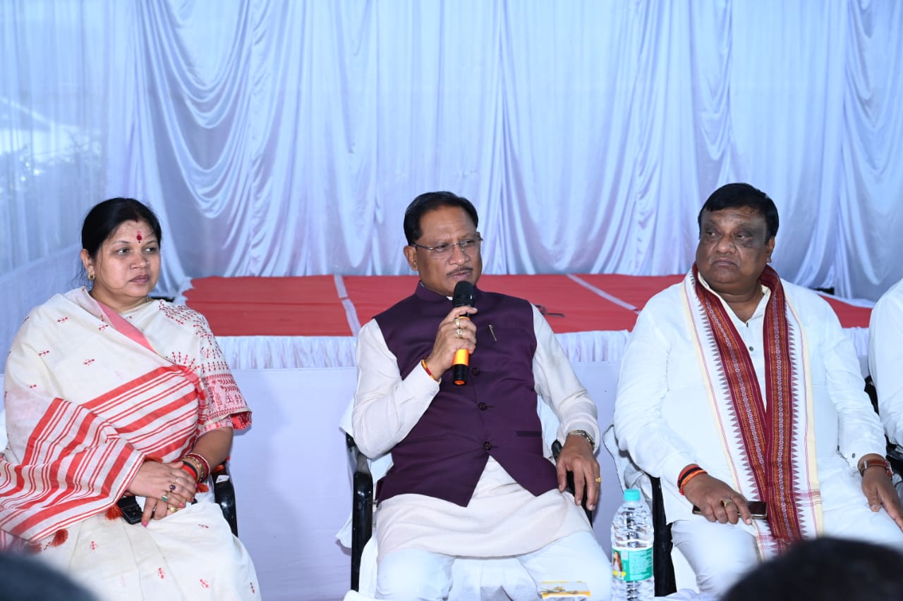 CG News: जनहित के लिए सुशासन तिहार में सभी की सहभागिता जरूरी: मुख्यमंत्री श्री विष्णु देव साय…