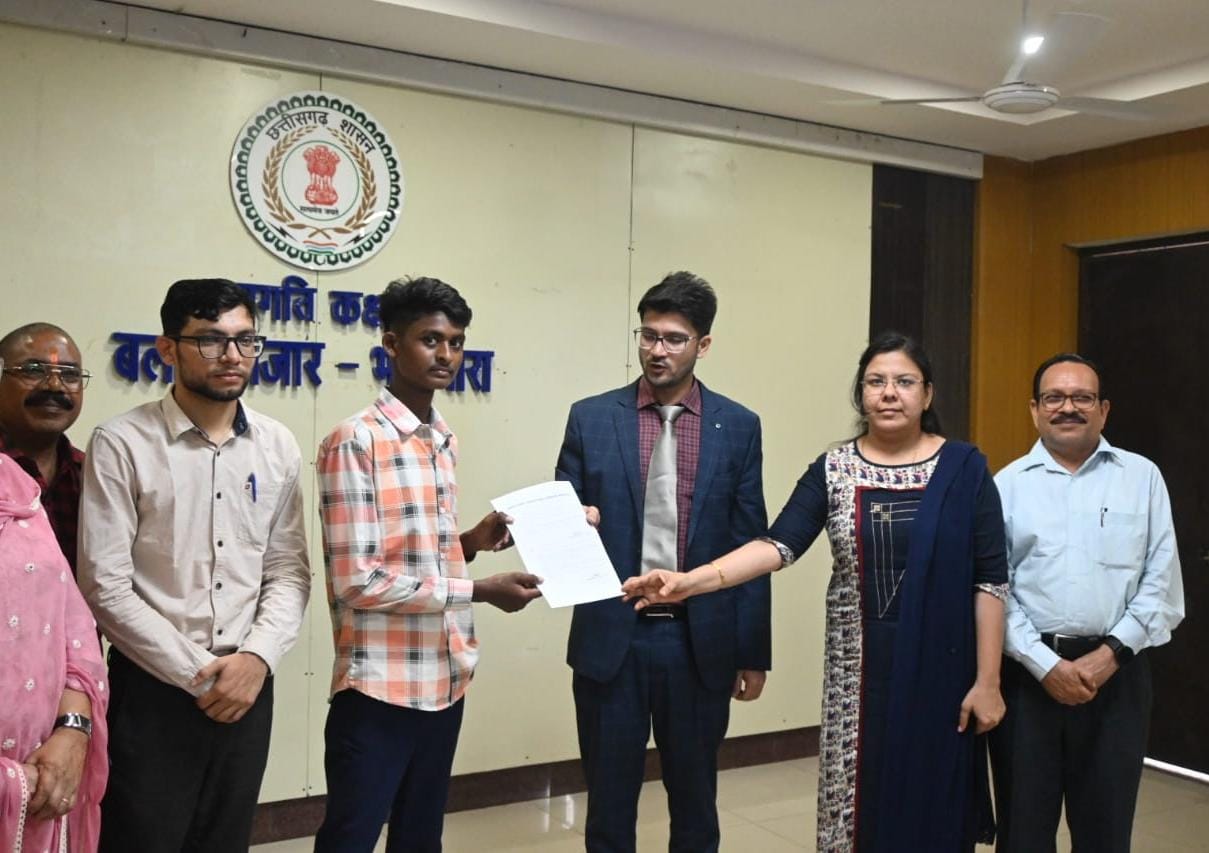 CG News- मुख्यमंत्री की त्वरित कार्यवाही से बदली बल्दाकछार के टिकेश्वर की तकदीर: सुशासन तिहार बना आदिवासी युवा के लिए वरदान….