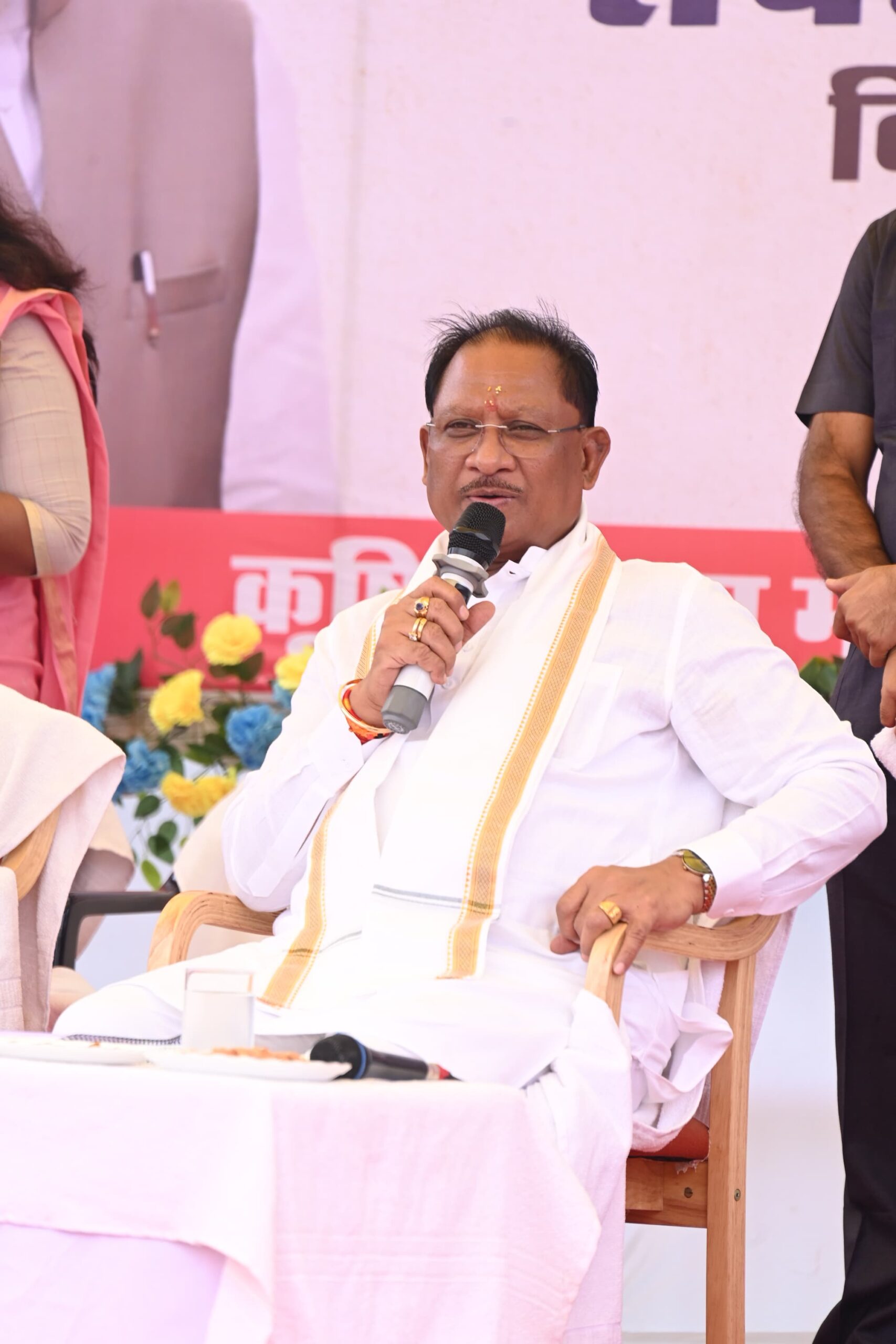 CG NEWS- मुख्यमंत्री विष्णु देव साय इस ग्राम के समाधान शिविर मे हुए शामिल: ग्रामवासियों को दी विकास की सौगात, कीं कई महत्वपूर्ण घोषणाएं…