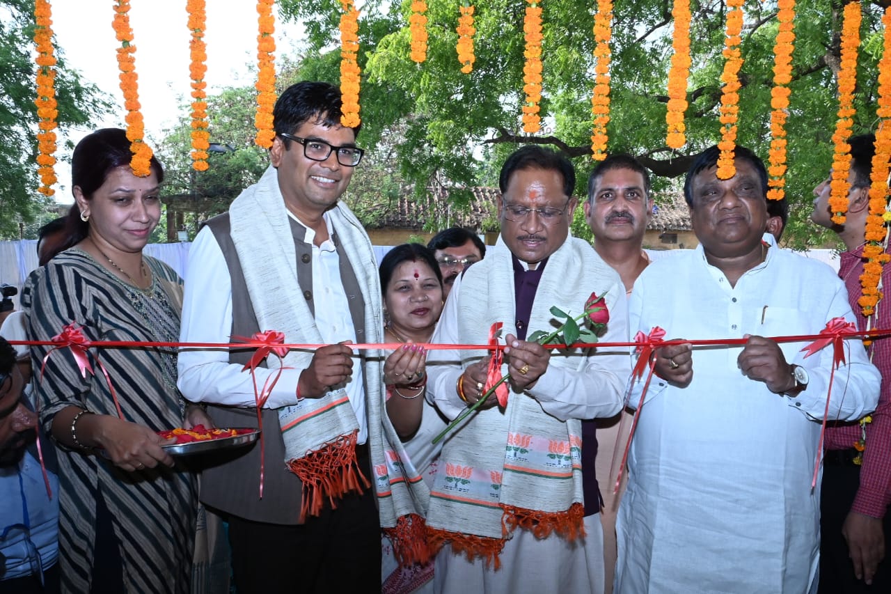 CG News- सुशासन तिहार के तहत औचक दौरे में जांजगीर को मिली ऐतिहासिक सौगात: मुख्यमंत्री विष्णुदेव साय….