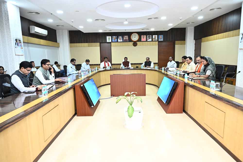 मुख्यमंत्री साय की अध्यक्षता में आज यहां मंत्रालय महानदी भवन में आयोजित कैबिनेट की बैठक में अनेक महत्वपूर्ण निर्णय लिए गए