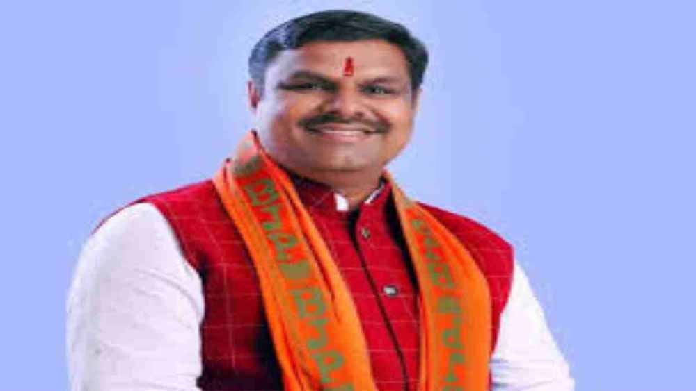 विधायक गजेंद्र यादव बैडमिंटन खेलते समय हो गए घायल विधायक गजेंद्र यादव बैडमिंटन खेलते समय हो गए घायल