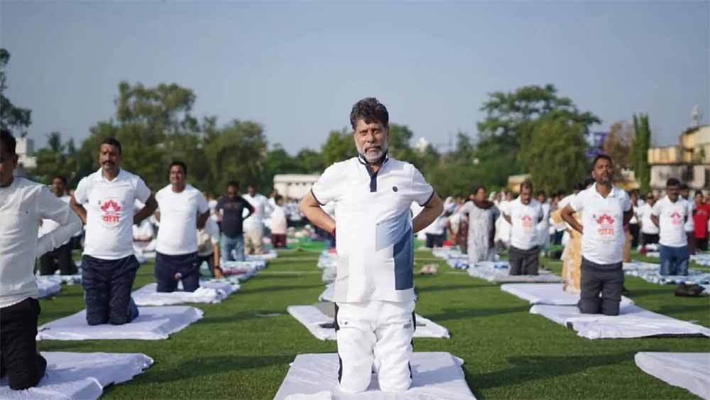 उत्साह और समर्पण के साथ मनाया गया अंतरराष्ट्रीय योग दिवस, बीजेपी प्रदेश अध्यक्ष किरण सिंहदेव ने भी की शिरकत उत्साह और समर्पण के साथ मनाया गया अंतरराष्ट्रीय योग दिवस, बीजेपी प्रदेश अध्यक्ष किरण सिंहदेव ने भी की शिरकत