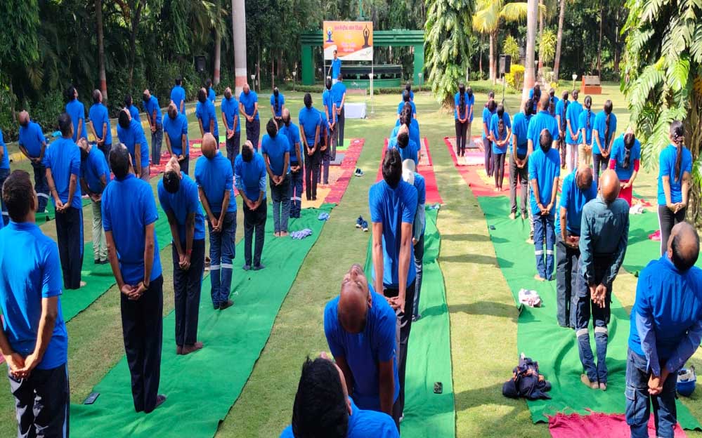 जिंदल स्टील  रायपुर में अंतर्राष्ट्रीय योग दिवस धूमधाम से मनाया गया