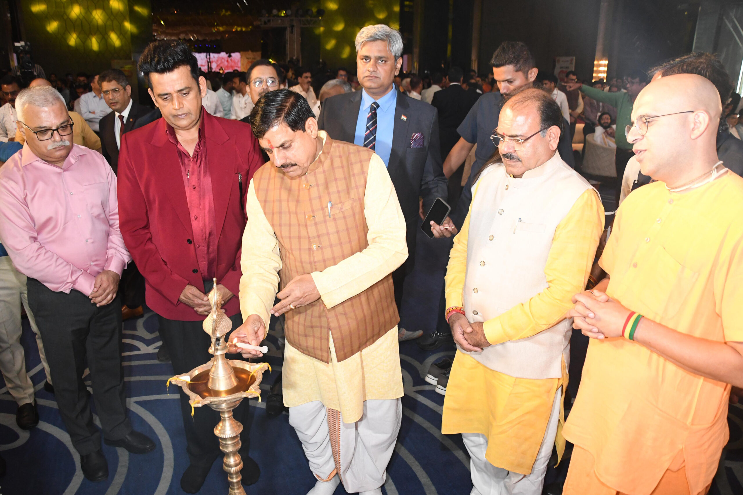 MP NEWS: आपातकाल देश का काला अध्याय, नई पीढ़ी को बताना जरूरी: मुख्यमंत्री डॉ. मोहन यादव… MP NEWS: आपातकाल देश का काला अध्याय, नई पीढ़ी को बताना जरूरी: मुख्यमंत्री डॉ. मोहन यादव…