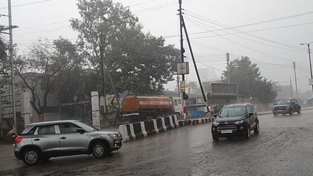 छत्तीसगढ़ में आज मौसम विभाग ने 6 जिलों में भारी बारिश का यलो अलर्ट जारी किया, दंतेवाड़ा में सबसे ज्यादा 40 मिमी बारिश