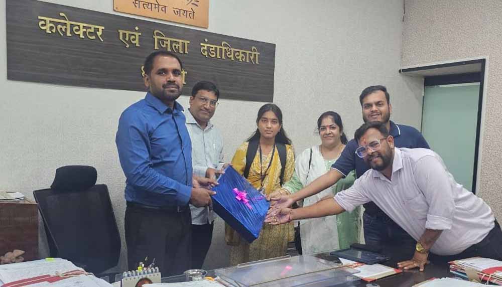 ऐश्वर्या की शिक्षा की राह अब होगी और आसान