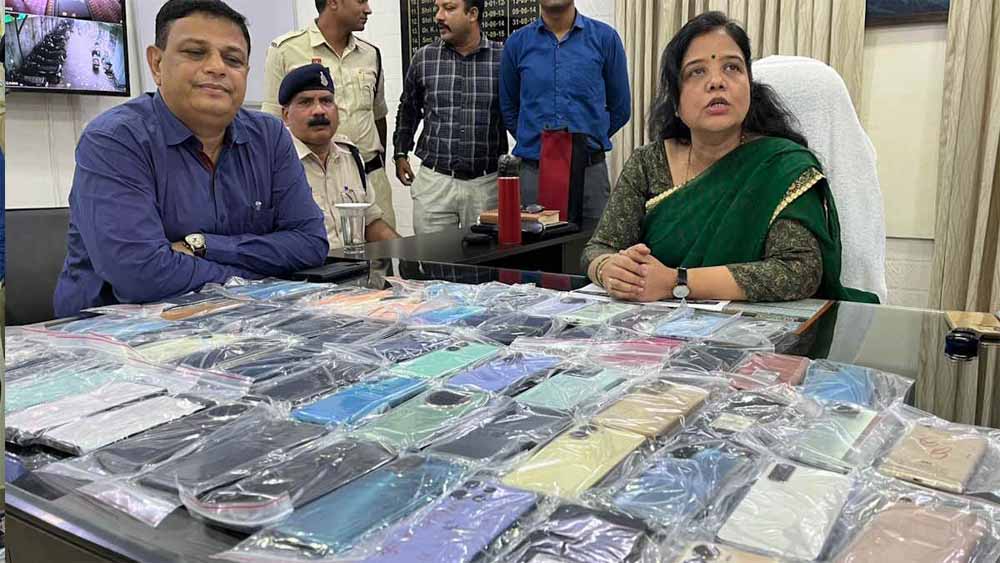 जीआरपी ने 75 लोगों को लौंटाएं उनके मोबाइल