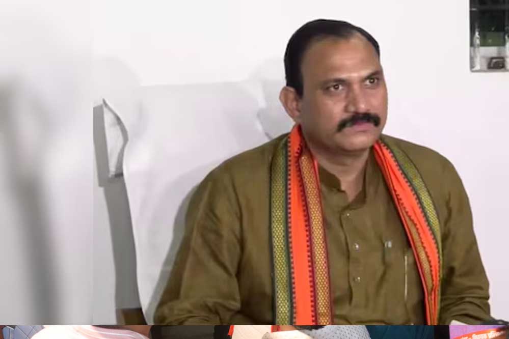 रायपुर : स्वास्थ्य मंत्री श्याम बिहारी जायसवाल ने मैनपाट के कमलेश्वरपुर अस्पताल का किया निरीक्षण