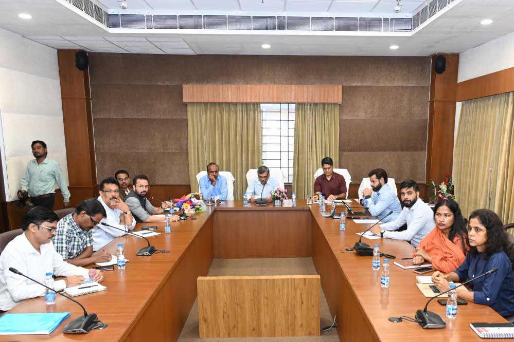 राज्य में भू-अभिलेखों के डिजिटलीकरण पर दिया ज़ोर