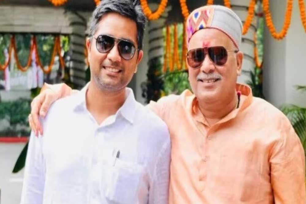 ED ने भूपेश बघेल के बेटे चैतन्य को किया गिरफ्तार, सुबह से छत्तीसगढ़ शराब घोटाले में चल रही छापेमारी ED ने भूपेश बघेल के बेटे चैतन्य को किया गिरफ्तार, सुबह से छत्तीसगढ़ शराब घोटाले में चल रही छापेमारी