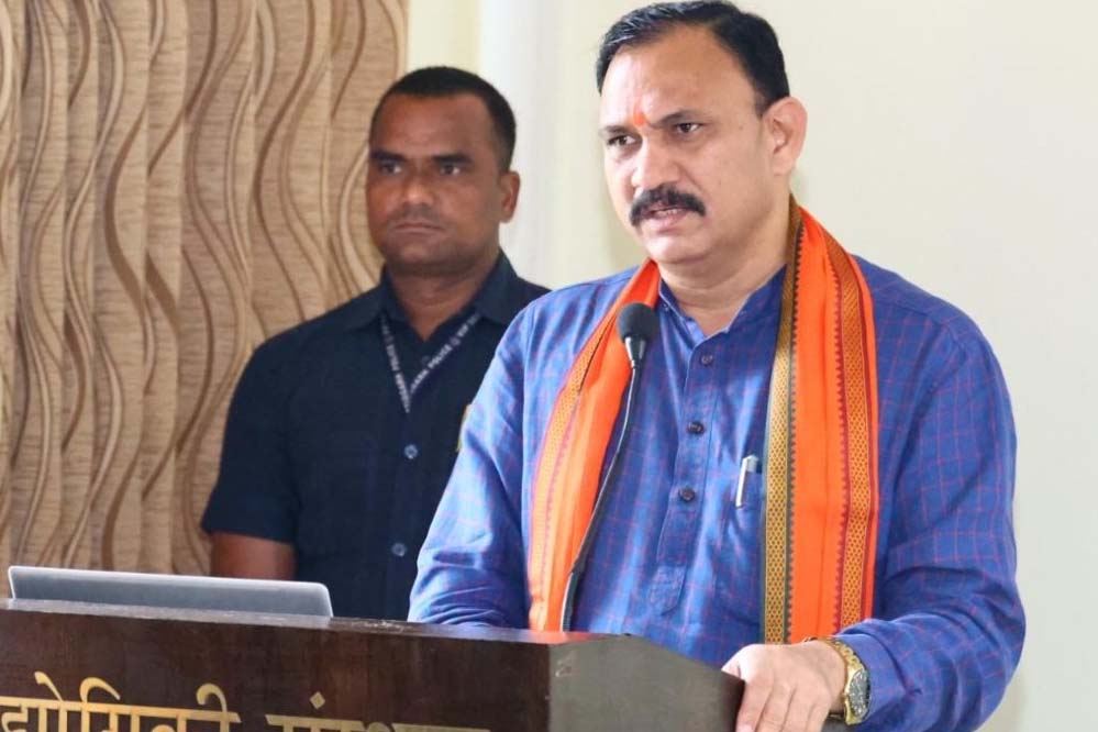 रायपुर : महिलाओं के बेहतर स्वास्थ्य के लिए राज्य सरकार प्रतिबद्ध: स्वास्थ्य मंत्री श्याम बिहारी जायसवाल