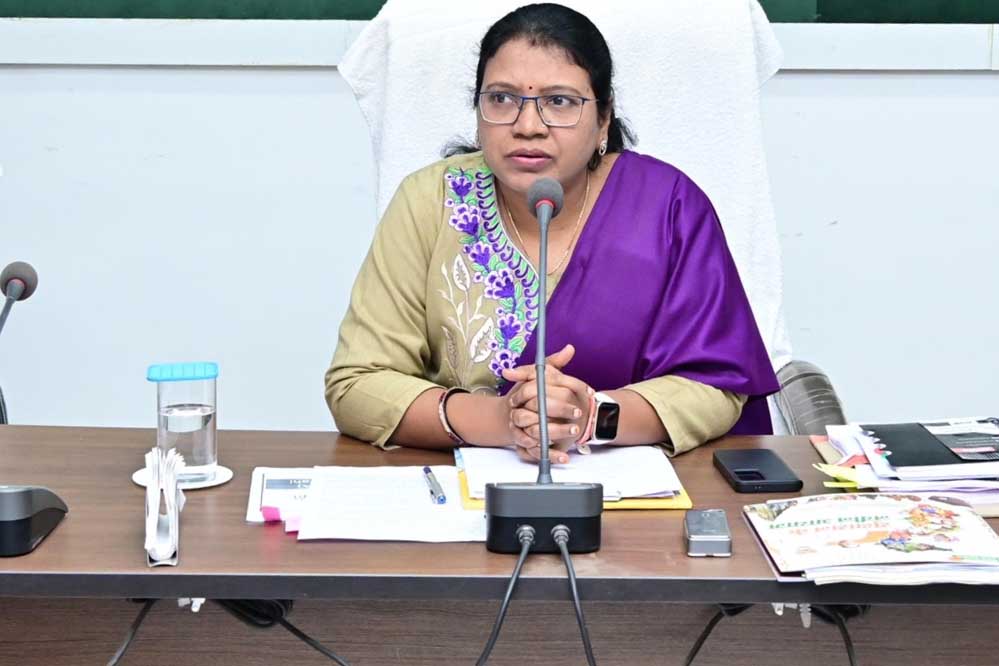 गौरेला पेण्ड्रा मरवाही : जनदर्शन में 23 लोगों ने दिया आवेदन : कलेक्टर ने एक-एक कर सुनी सभी की फरियाद