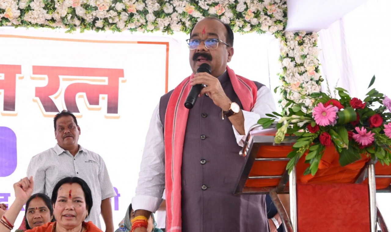 प्रदेश के उपमुख्यमंत्री अरुण साव ने सरायपाली में 13 विकास कार्यों का किया लोकापर्ण एवं भूमिपूजन…. प्रदेश के उपमुख्यमंत्री अरुण साव ने सरायपाली में 13 विकास कार्यों का किया लोकापर्ण एवं भूमिपूजन….