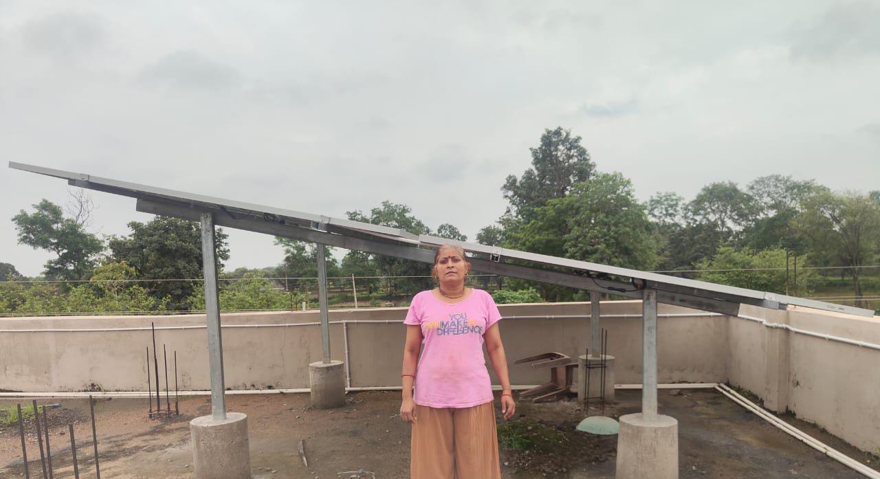 प्रधानमंत्री सूर्यघर मुफ्त बिजली योजना से बदला आमजन का जीवन, स्वाति यादव बनीं ऊर्जा क्षेत्र में आत्मनिर्भर… प्रधानमंत्री सूर्यघर मुफ्त बिजली योजना से बदला आमजन का जीवन, स्वाति यादव बनीं ऊर्जा क्षेत्र में आत्मनिर्भर…