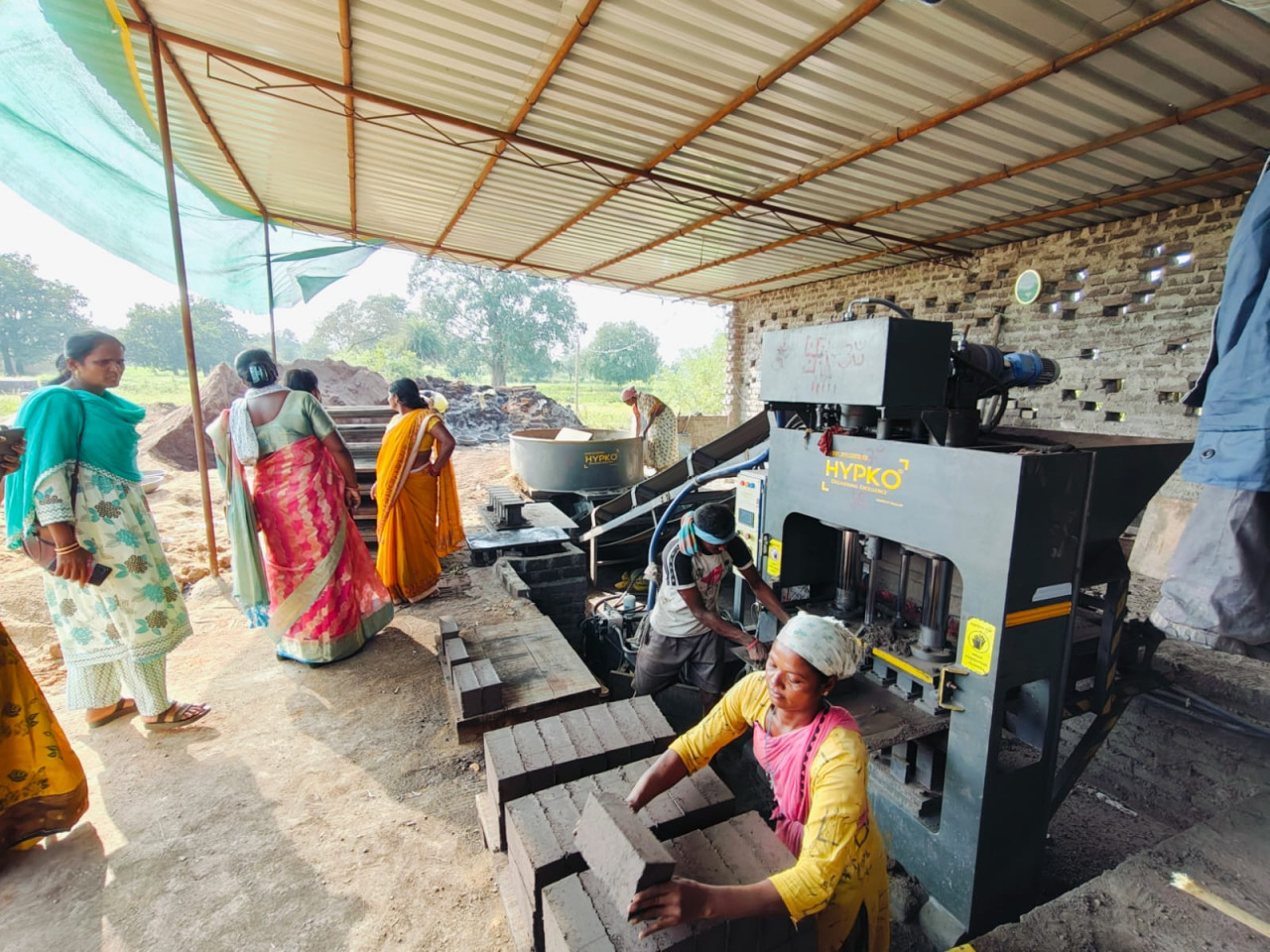 स्व-सहायता समूह की दीदियां आजीविका गतिविधियों से हुईं सशक्त, 1.24 लाख महिलाएं बनीं आत्मनिर्भर….