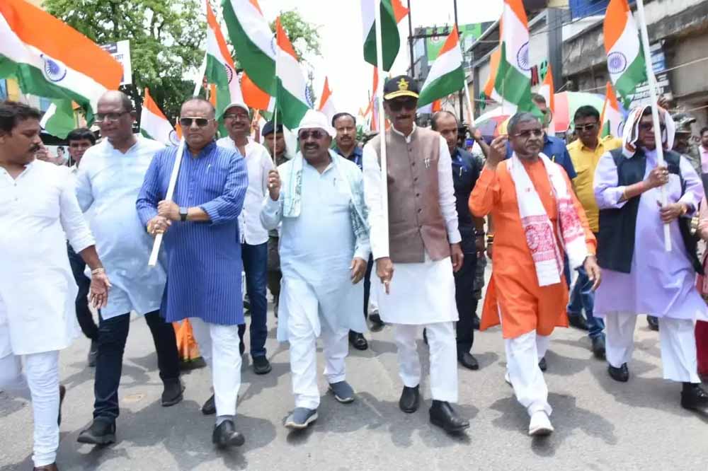 रांची में भाजपा की ‘तिरंगा यात्रा’, बाबूलाल मरांडी का राहुल गांधी पर तीखा हमला