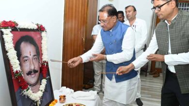 मुख्यमंत्री साय ने स्व. दिलीप सिंह जूदेव की पुण्यतिथि पर दी श्रद्धांजलि