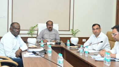 रायपुर : केन्द्रीय आवास और शहरी कार्य मंत्रालय की ऑनलाइन समीक्षा बैठक में शामिल हुए उप मुख्यमंत्री अरुण साव