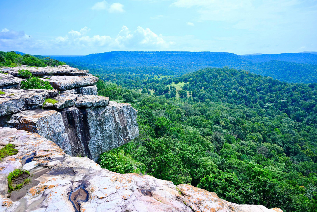 कांकेर जिले में नया पर्यटन केन्द्र बनकर उभर रहा ‘धारपारूम’…. कांकेर जिले में नया पर्यटन केन्द्र बनकर उभर रहा ‘धारपारूम’….