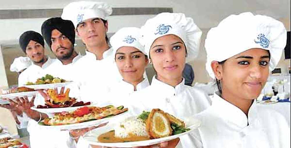 छत्तीसगढ़ सरकार देगी इन युवाओं को मुफ्त होटल मैनेजमेंट प्रशिक्षण