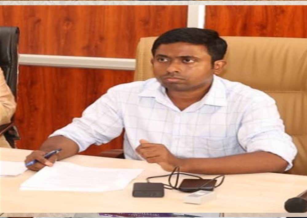 एमसीबी : जनदर्शन के आवेदनों को समय-सीमा पर करें निराकरण…कलेक्टर