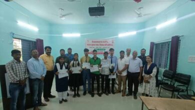 भरतपुर में सड़क सुरक्षा विषयक वाद-विवाद प्रतियोगिता सम्पन्न, विजेताओं को चेक और प्रशस्ति पत्र देकर किया गया सम्मान